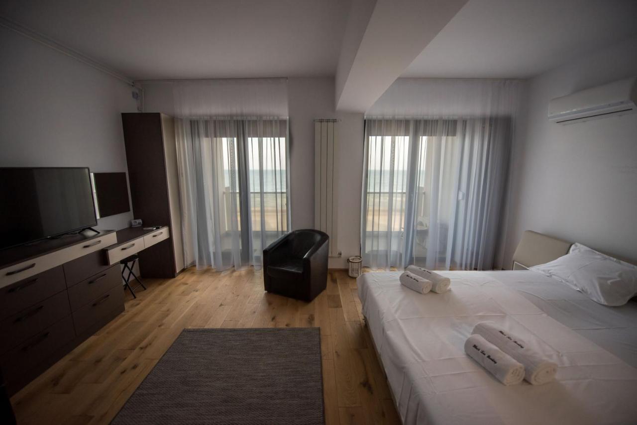 Black Sea Booking - Munchen Năvodari Exterior foto